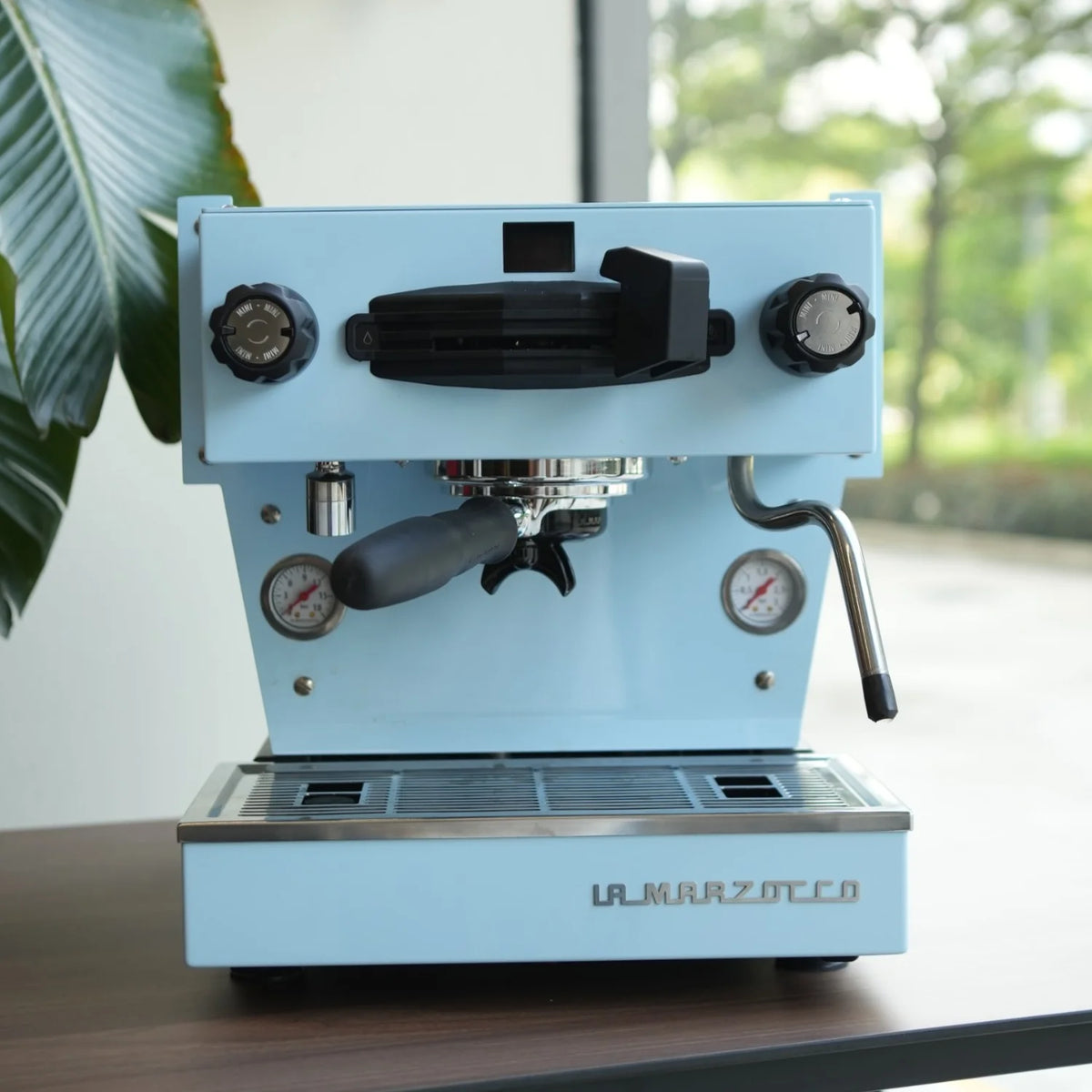 (Showroom Demo) La Marzocco Linea Mini Espresso Machine - Blue
