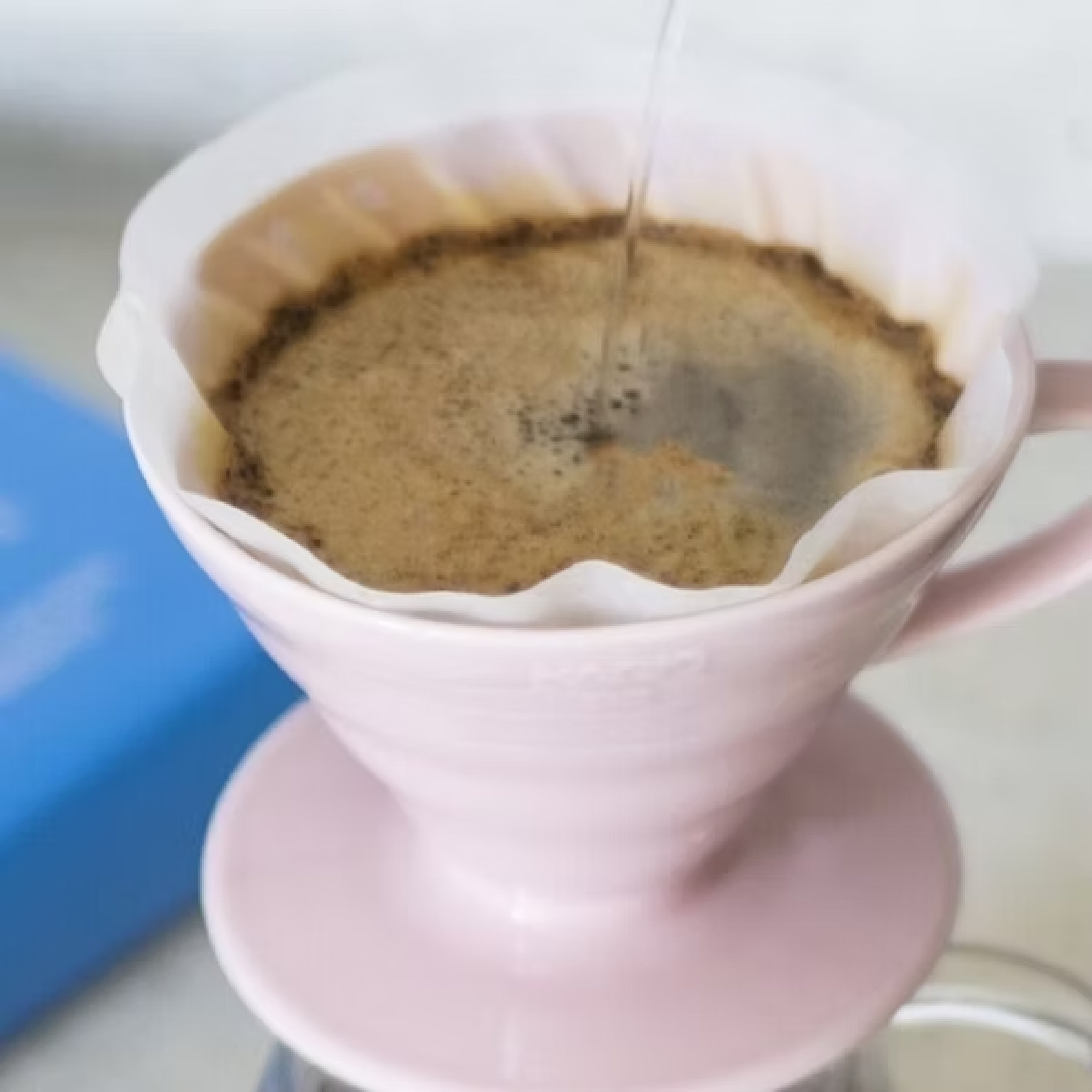 Hario V60 Dripper 02 - Pink