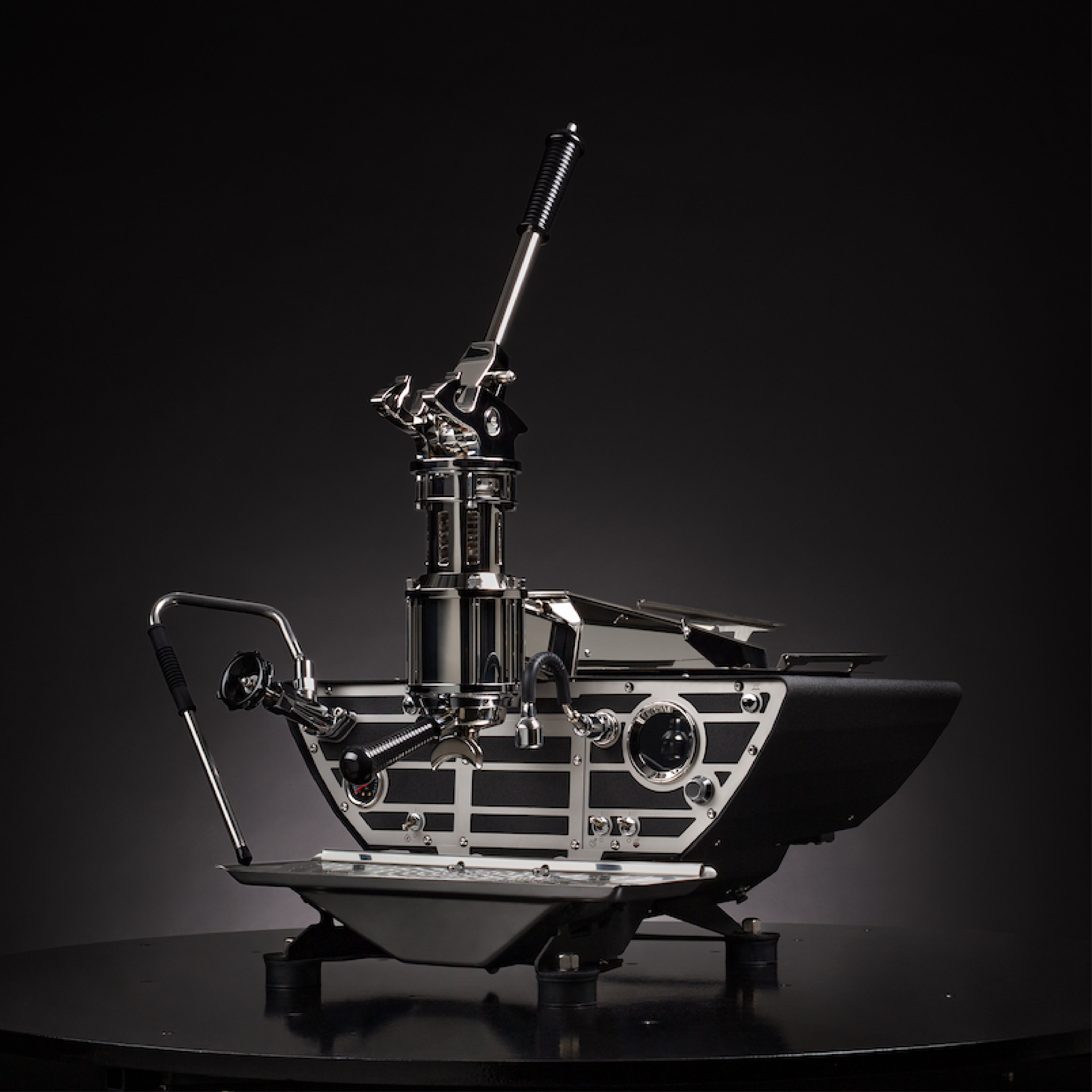 Kees Van Der Westen Spiritello in crackle black. Front view of the machine.