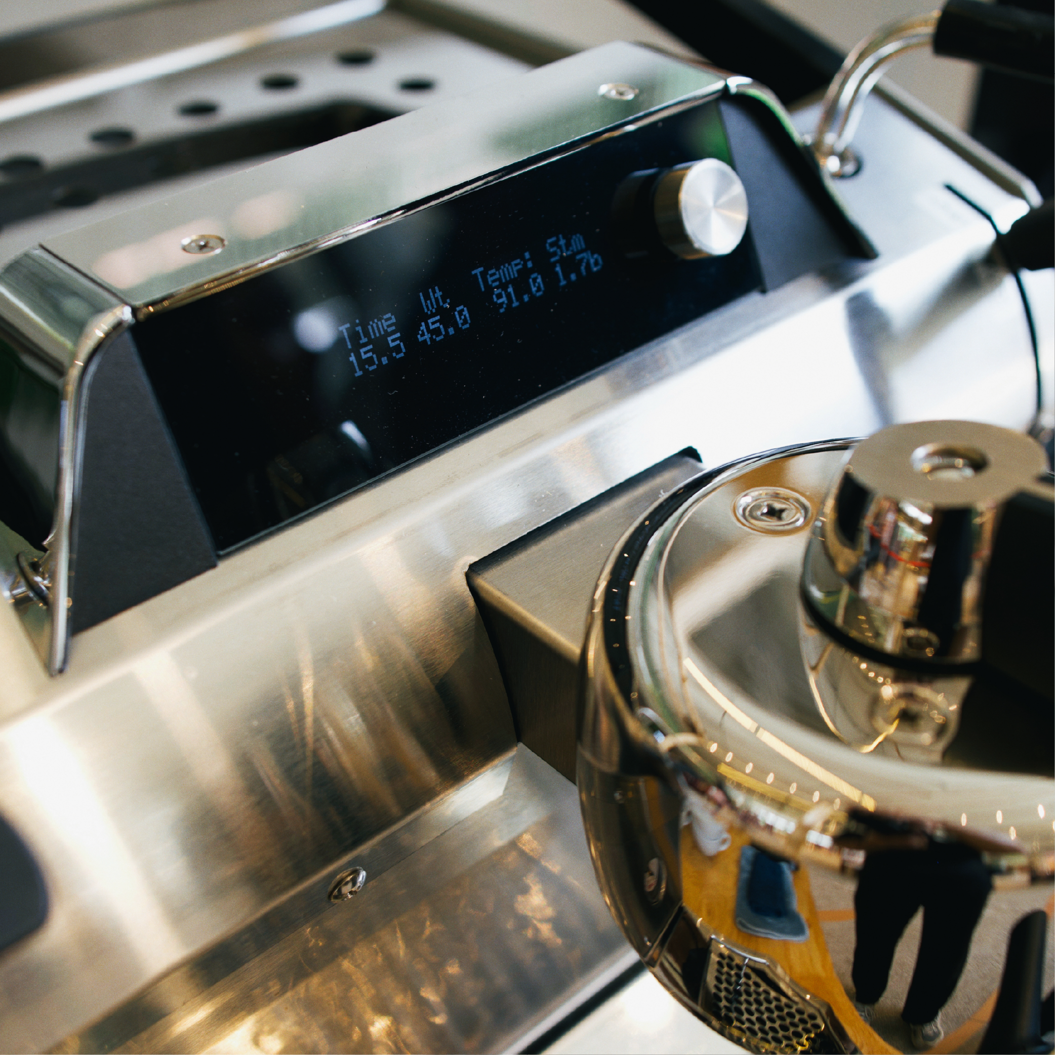 Slayer Steam Single Group Espresso Machine. Close up of the heads-up barista dashboard.